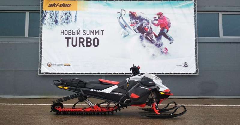 Ski-Doo Summit X Expert 154 850 E-TEC Turbo Grey