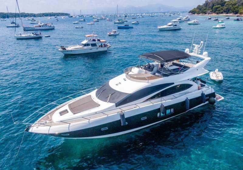 Моторная яхта Sunseeker Manhattan 70