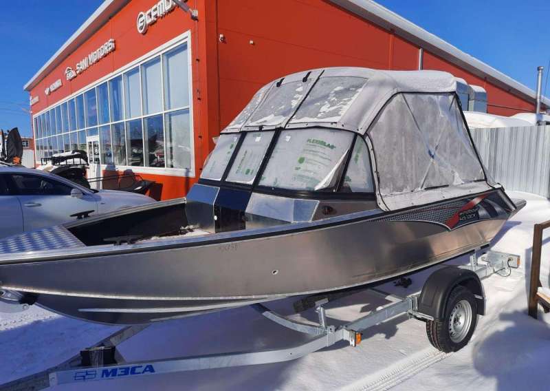 Лодка windboat 45DCX