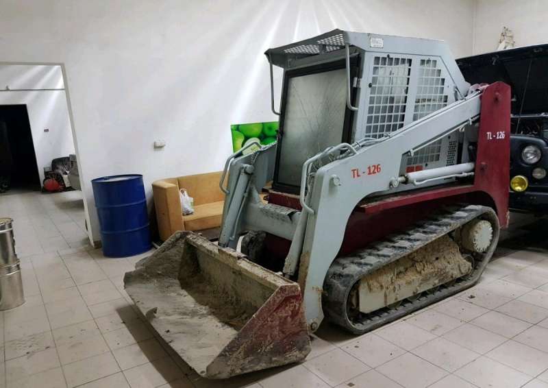 Погрузчик гусеничный Takeuchi TL126