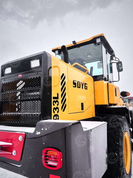 Экскаватор погрузчик Yugong 933 с быстросъемом