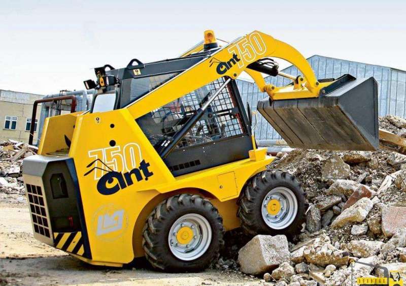 Мини-погрузчик ANT 750, 2021