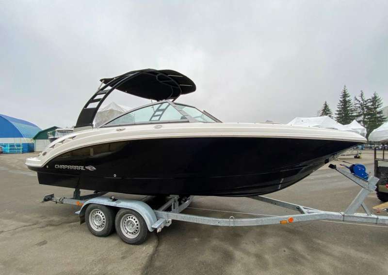 Моторный катер Chaparral Sunesta 224