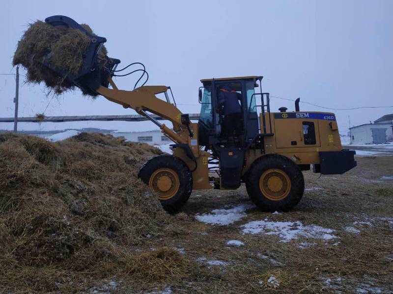 Вилы-захват сельскохозяйственный на фронт погрузчик