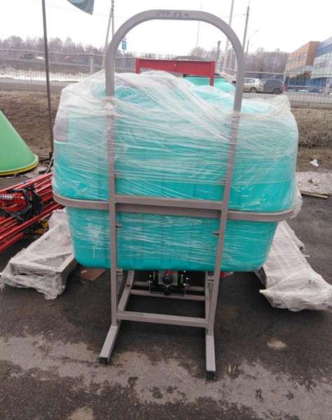 Опрыскиватель навесной 600/14