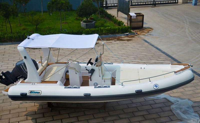 Лодка риб Stormline RIB730