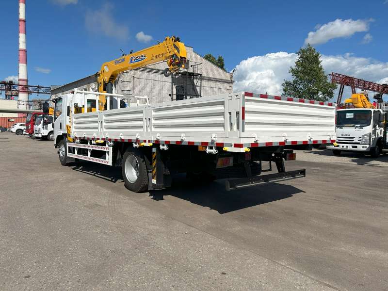 Борт. грузовик Isuzu 4x2 дв 139kw гп 6 т. c кму гп 5 т