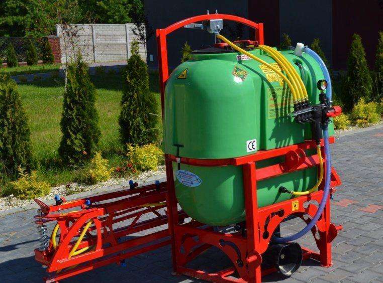 Опрыскиватель навесной Demarol 200/1000л (CF)