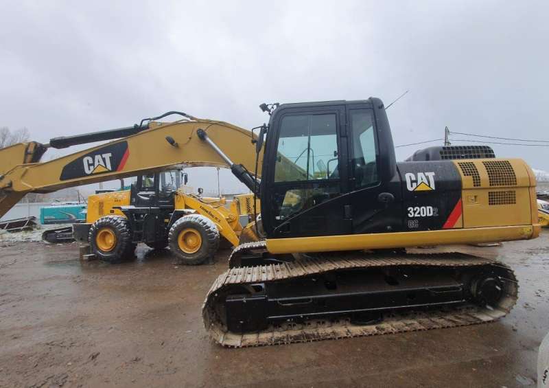 Экскаватор гусеничный Caterpillar 320D2 GC