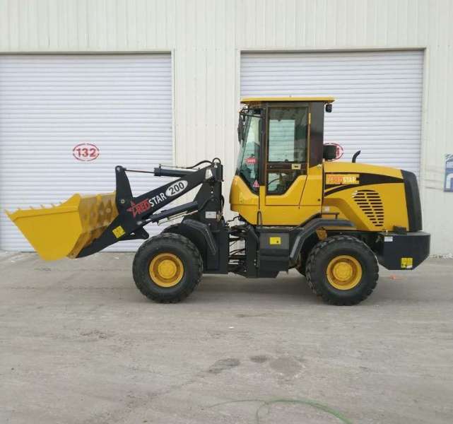 Фронтальный погрузчик redstar 200 2.3т ковш 1.2м3