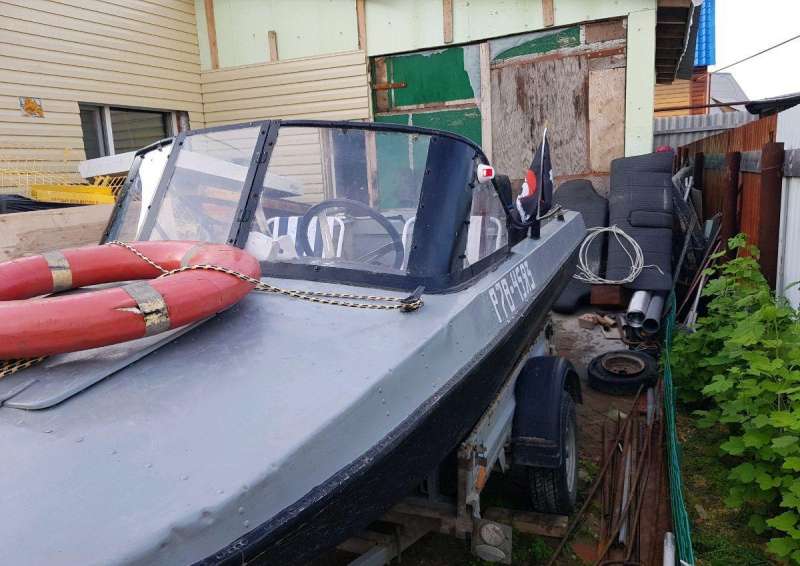 Продам Обь 3 с мотором Меркурий 30