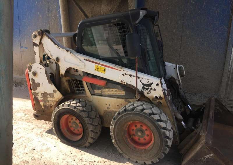 Продается Мини погрузчик Bobcat s530