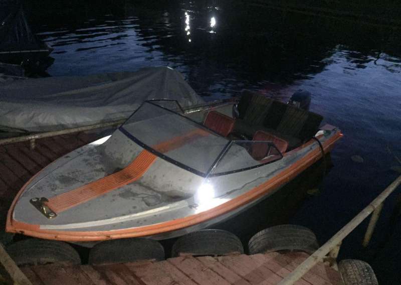 Продам катер темп с мотором Джонсон 70