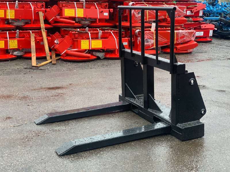 Вилочный захват ПКУ-0,8