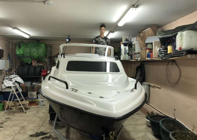 Каютный катер Neman 500 комбинированный