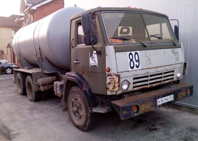 Камаз с бочкой