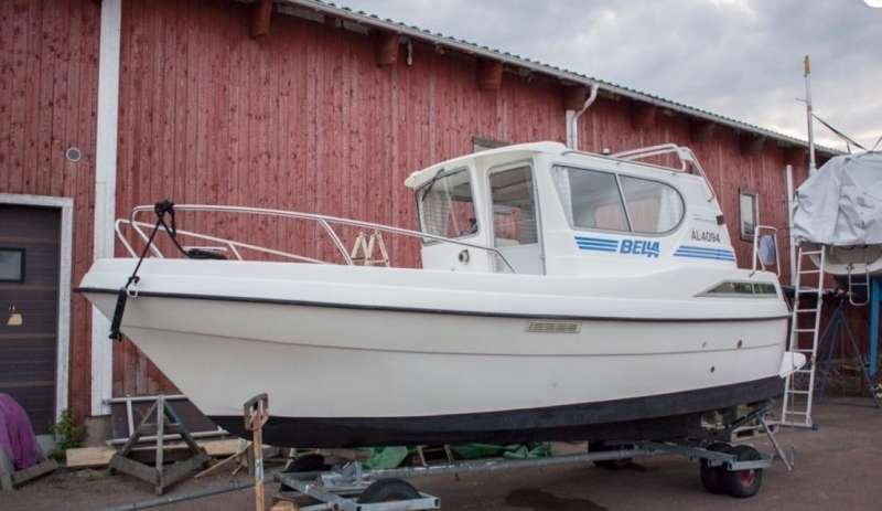 Морской дизельный bella 7000 AS 1993г