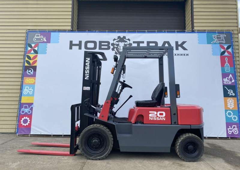 Вилочный погрузчик Nissan 1F1A18U, 1997