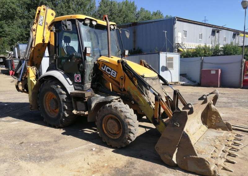 Экскаватор-погрузчик JCB 2010 г.в