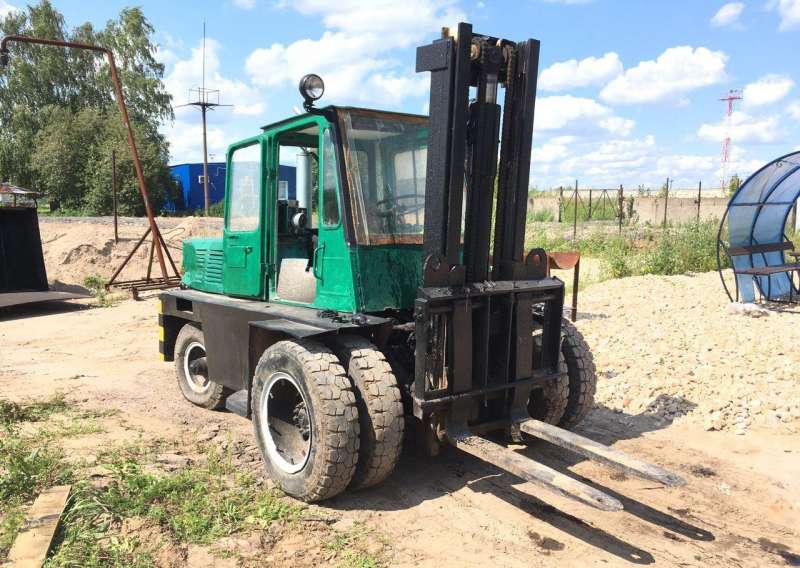 Львовский вилочный погрузчик 5 тонн