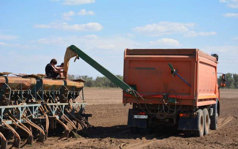 Загрузчик сеялок Зус 7К