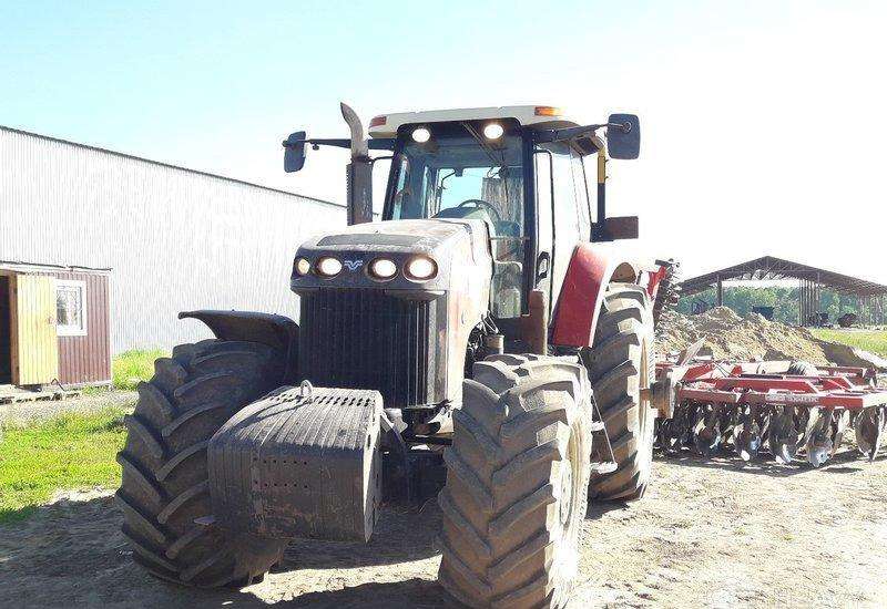 Сельскохозяйственный трактор Buhler Versatile 305