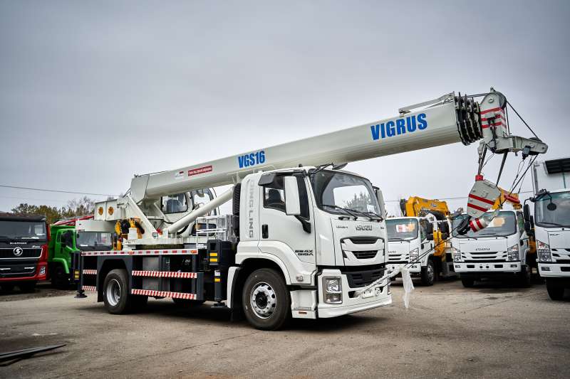 Автокран на базе шасси Isuzu гп 16т