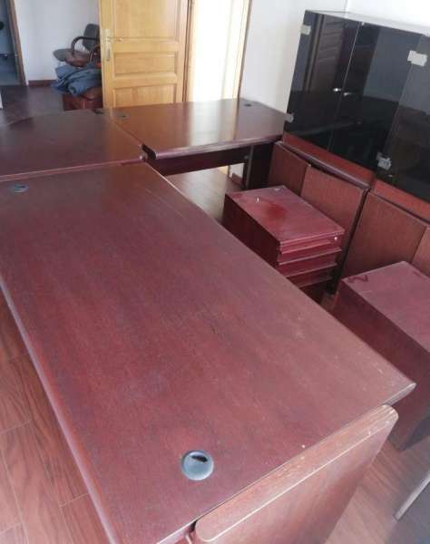 Офисная мебель комплект (2 стола, шкафы и 2 тумбы)