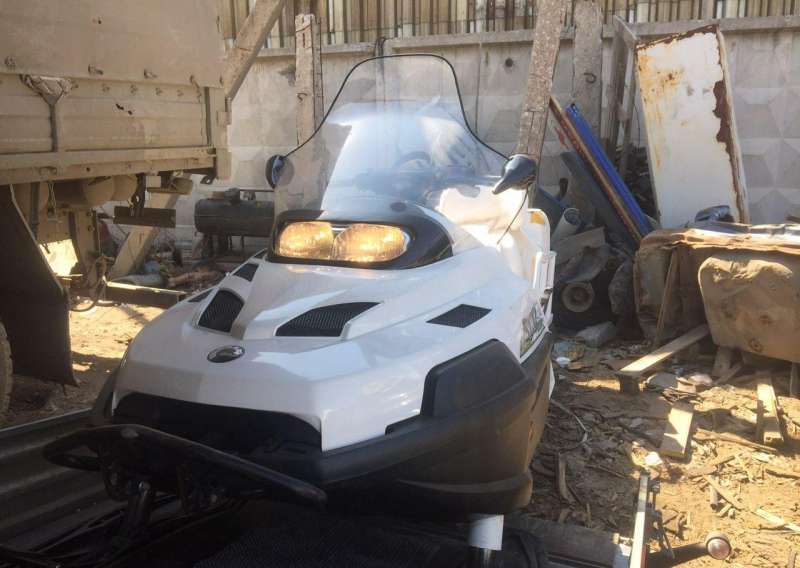 BRP Lynx army yeti pro v-800