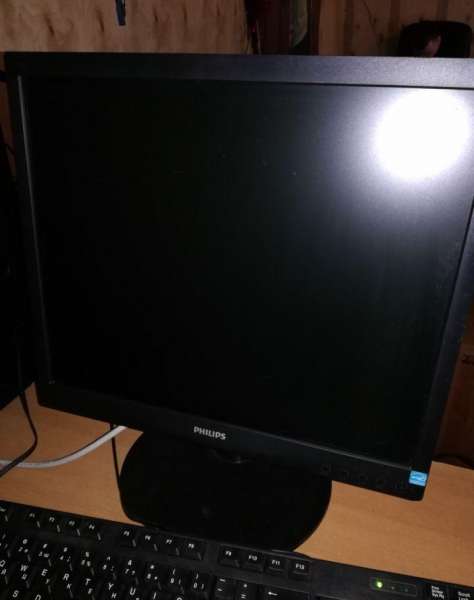 Монитор Philips 17s4l