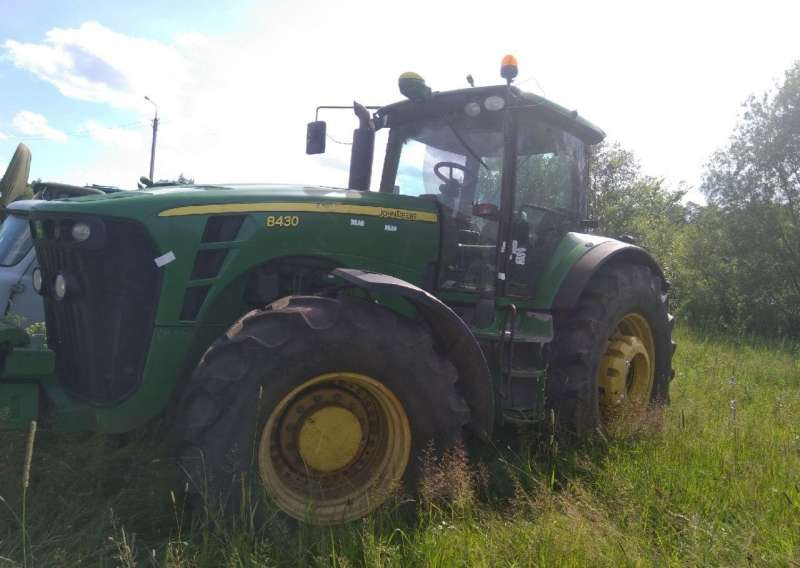 Трактор Джон Дир (John Deere) 8430