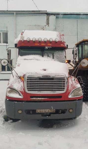 Тягач седельный freightliner columbia, 2003 год