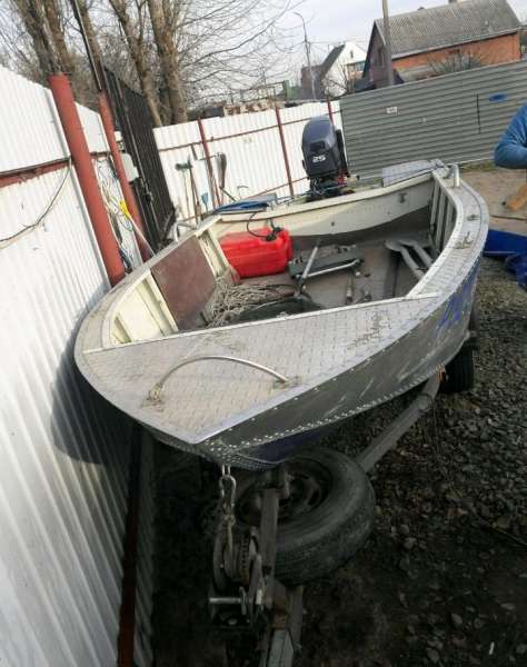 Моторная лодка Охотник-380