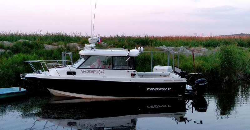 Катер trophy 2359