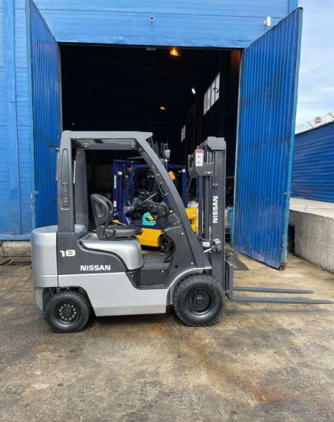 Вилочный погрузчик Nissan FL01A15, 2005