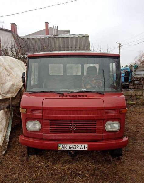 Мерседес 608