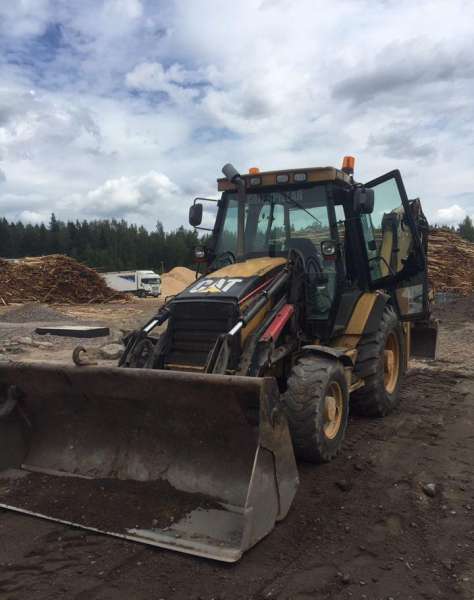 Экскаватор-погрузчик CAT 442D
