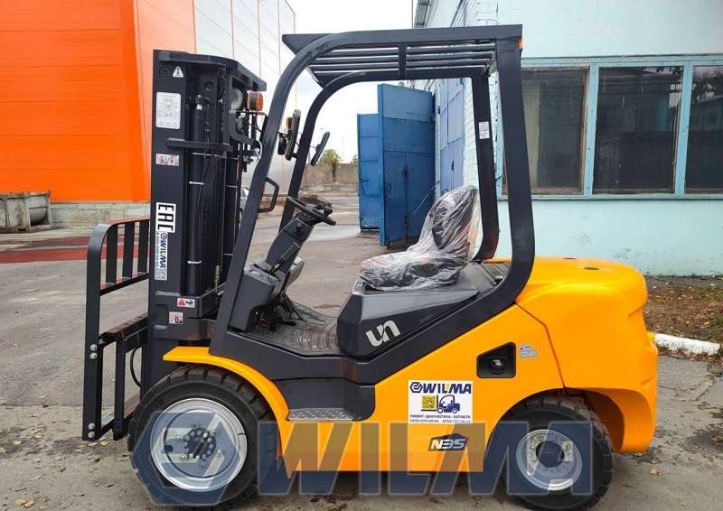Вилочный погрузчик UN Forklifts FD35T, 2021