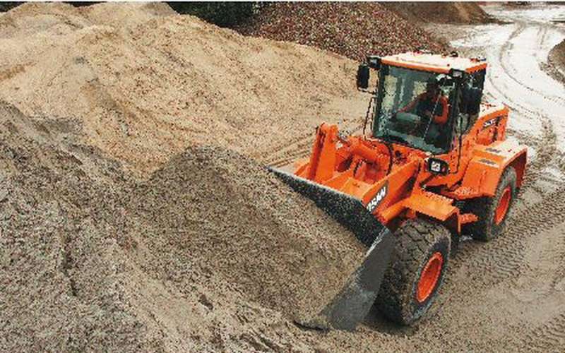 Фронтальный погрузчик Doosan DL250A