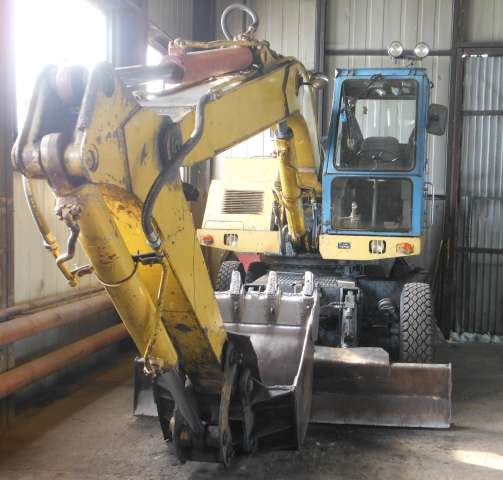 Продам эксковатор эо 3323а