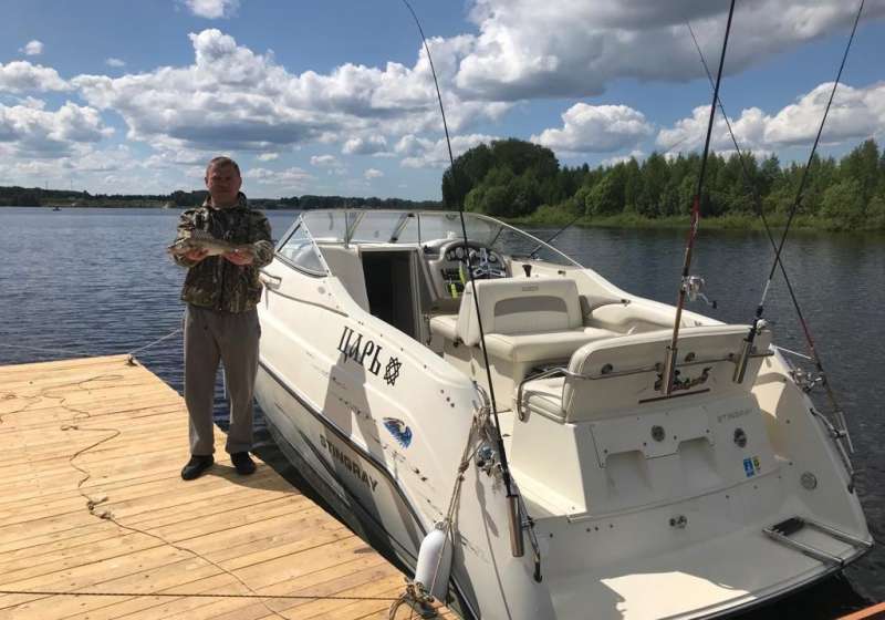 Продаю катер stingray 240 CS