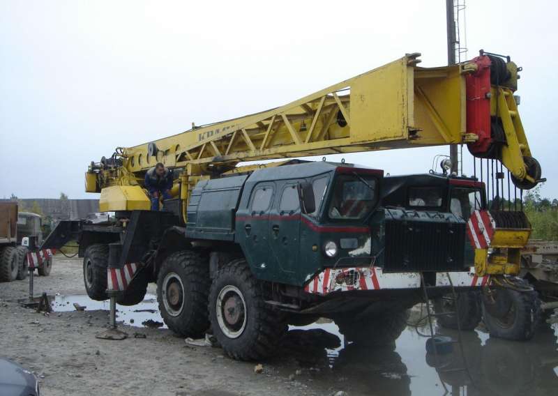 Автокран Краян 8х8 - 40 тн