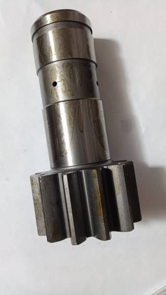 Вал поворота башни Кубота u17