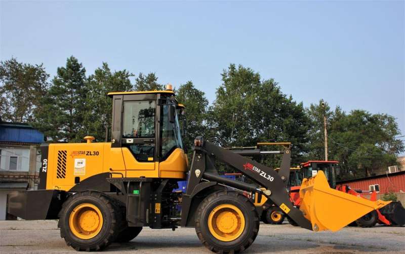 Фронтальный погрузчик Redstar ZL30