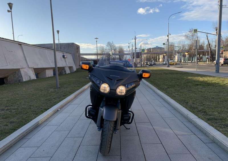 Honda gl1800 f6b bagger