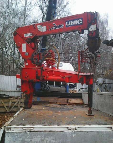 Автокран Unic 20