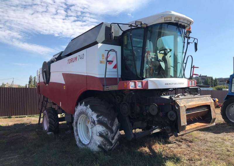Комбайн Ростельмаш Torum 740