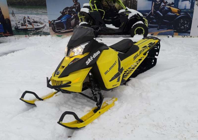 Каталог brp ski doo. Summit x 800r. Саммит 800 e-Tec фото.