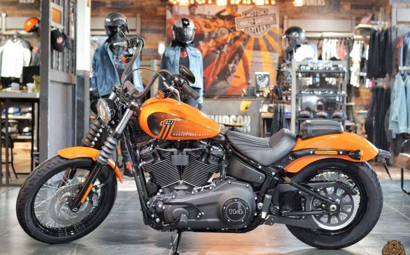 Street Bob 114 - 2021 Baja Orange в Красноярске