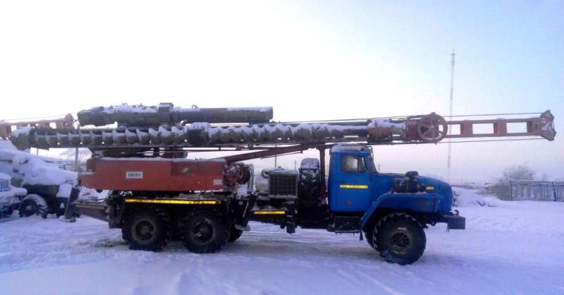 Бурильная машина (бм-811)